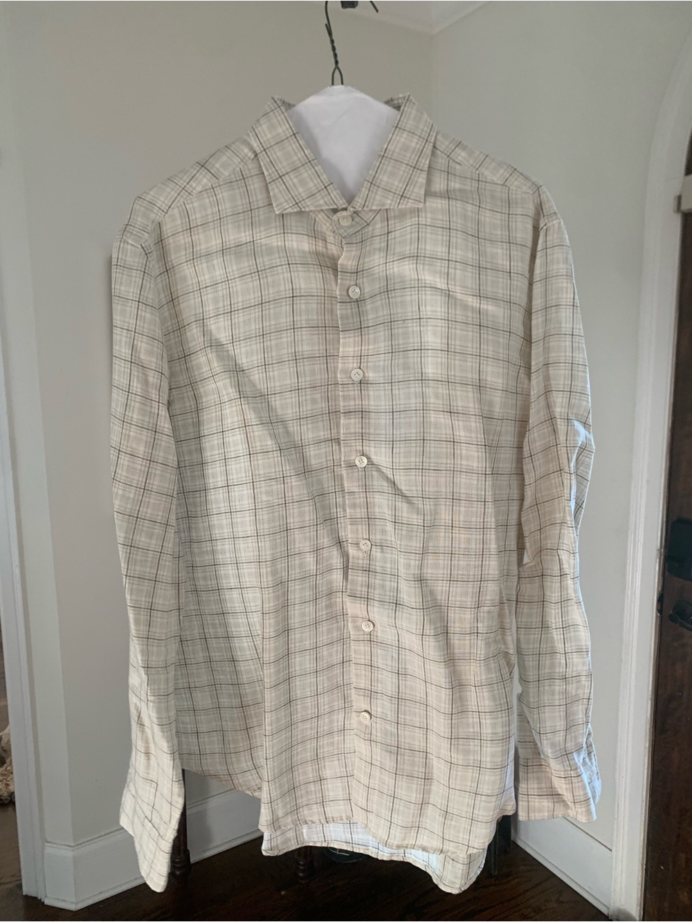 Italian Crafted, By Eleventy. Men’s Cream Plaid Button-Up Shirt. Size Large.